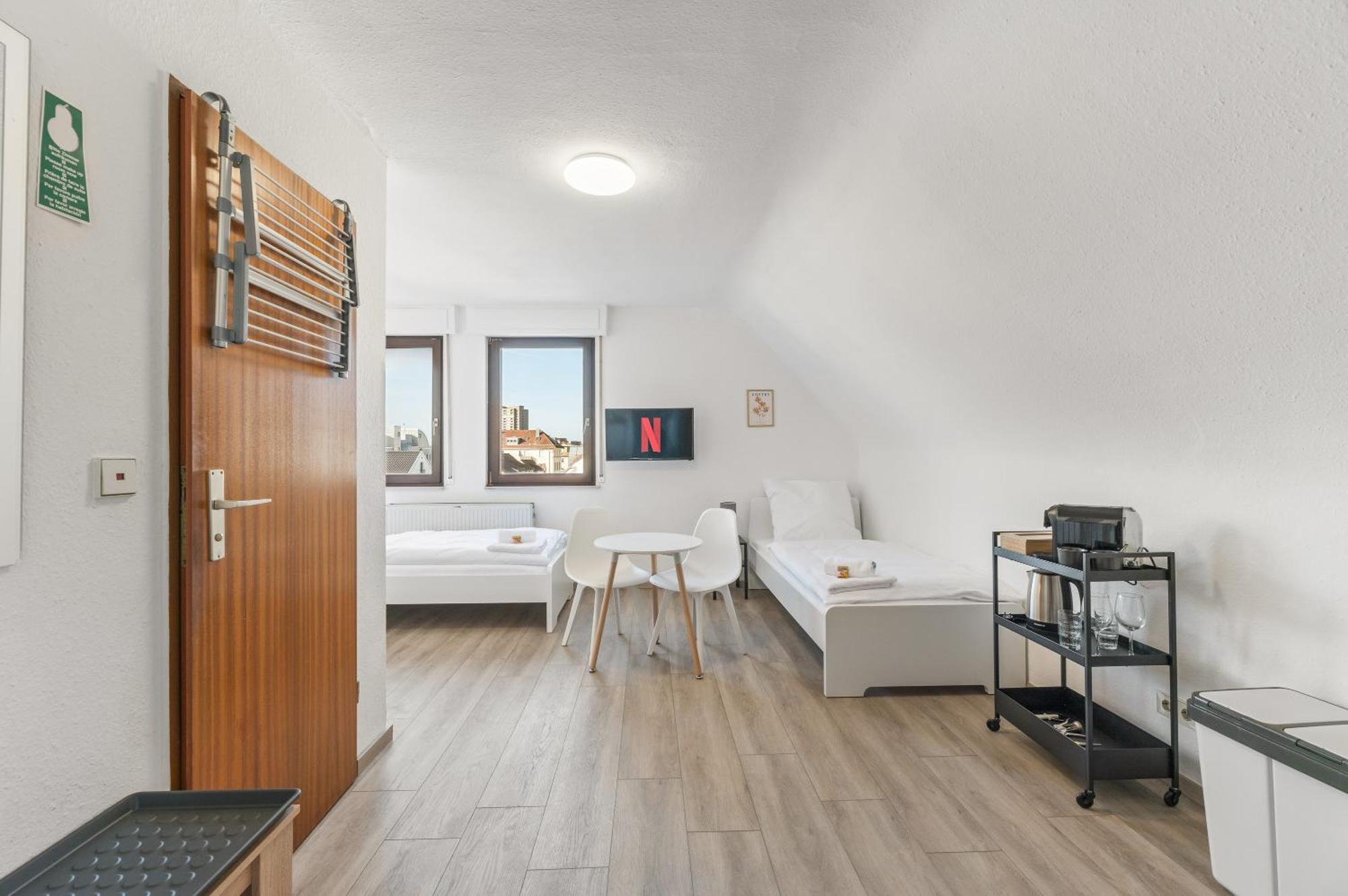 Home2Stay Apartmenthaus Heilbronn City Kitchen Parking Highspeed Wifi Washroom Zewnętrze zdjęcie
